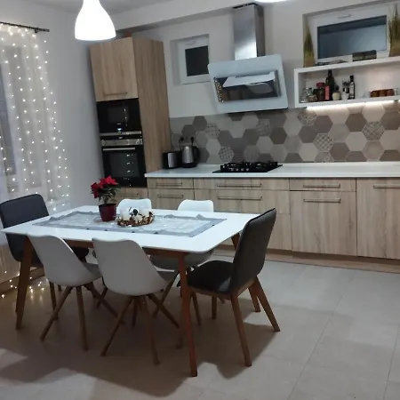 Eletvirag Rezidencia Es Vendeglak